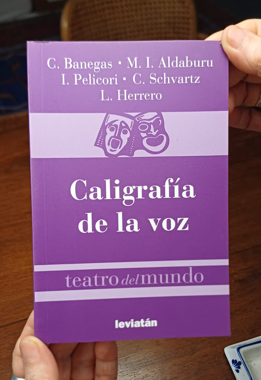 Tapa de Caligrafía de la voz, editorial Leviatán