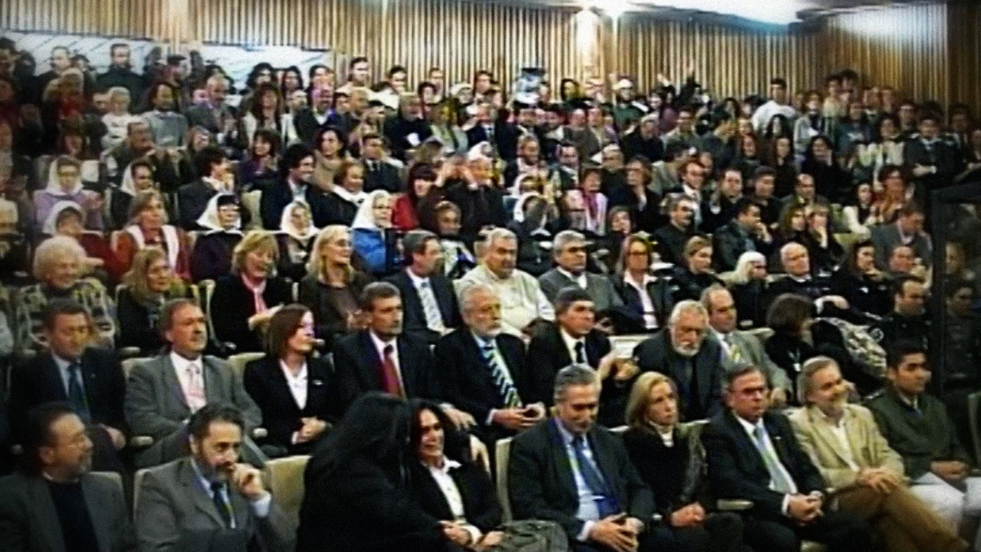 Juicio público, Tiempos circulares