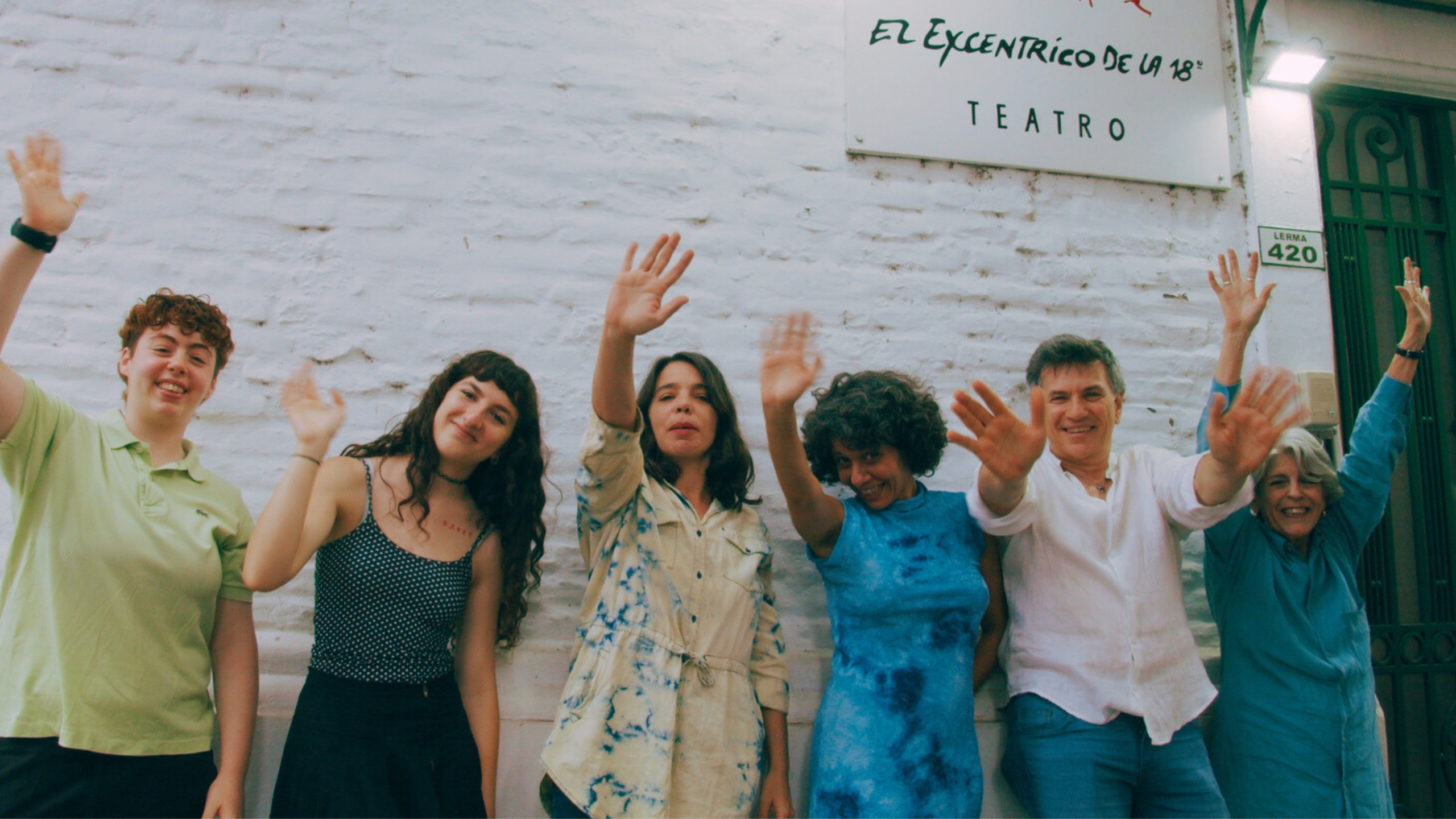 Equipo Excéntrico. Camila Toker, Catalina Sáenz, Micaela Rey, Gabi Saidón, Fabián Bril y Cristina Banegas